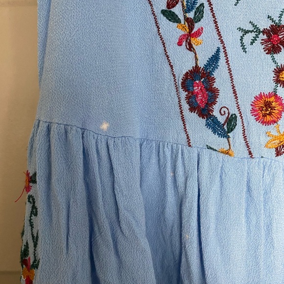 Embroidered top - Picture 3 of 4